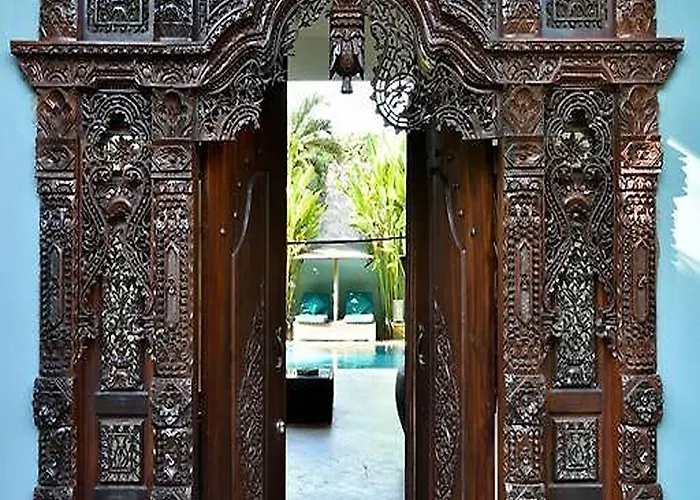 Bali Mystique Hotel & Apartment Seminyak 3*